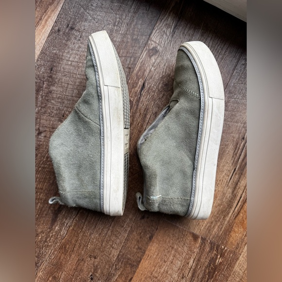 Toms ‘Riley’ Shoes - Picture 6 of 8